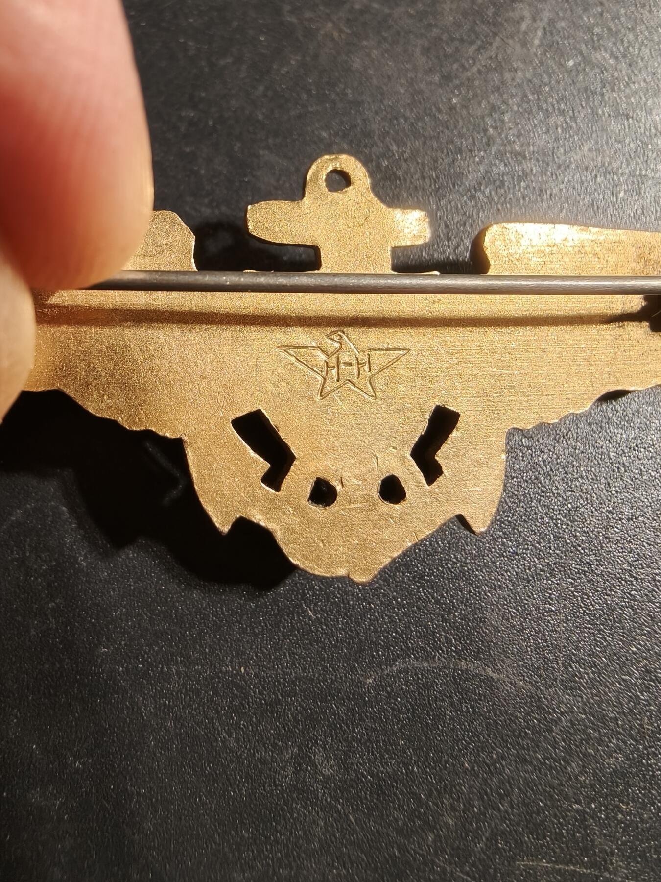 老王徽章第168期 美国海军航空兵证章    二战时期横针版    3英寸    带厂标