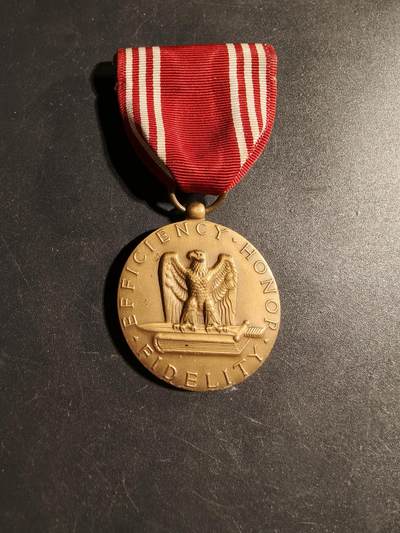 老王徽章第168期 - 美国陆军品德优良奖章    二战版本