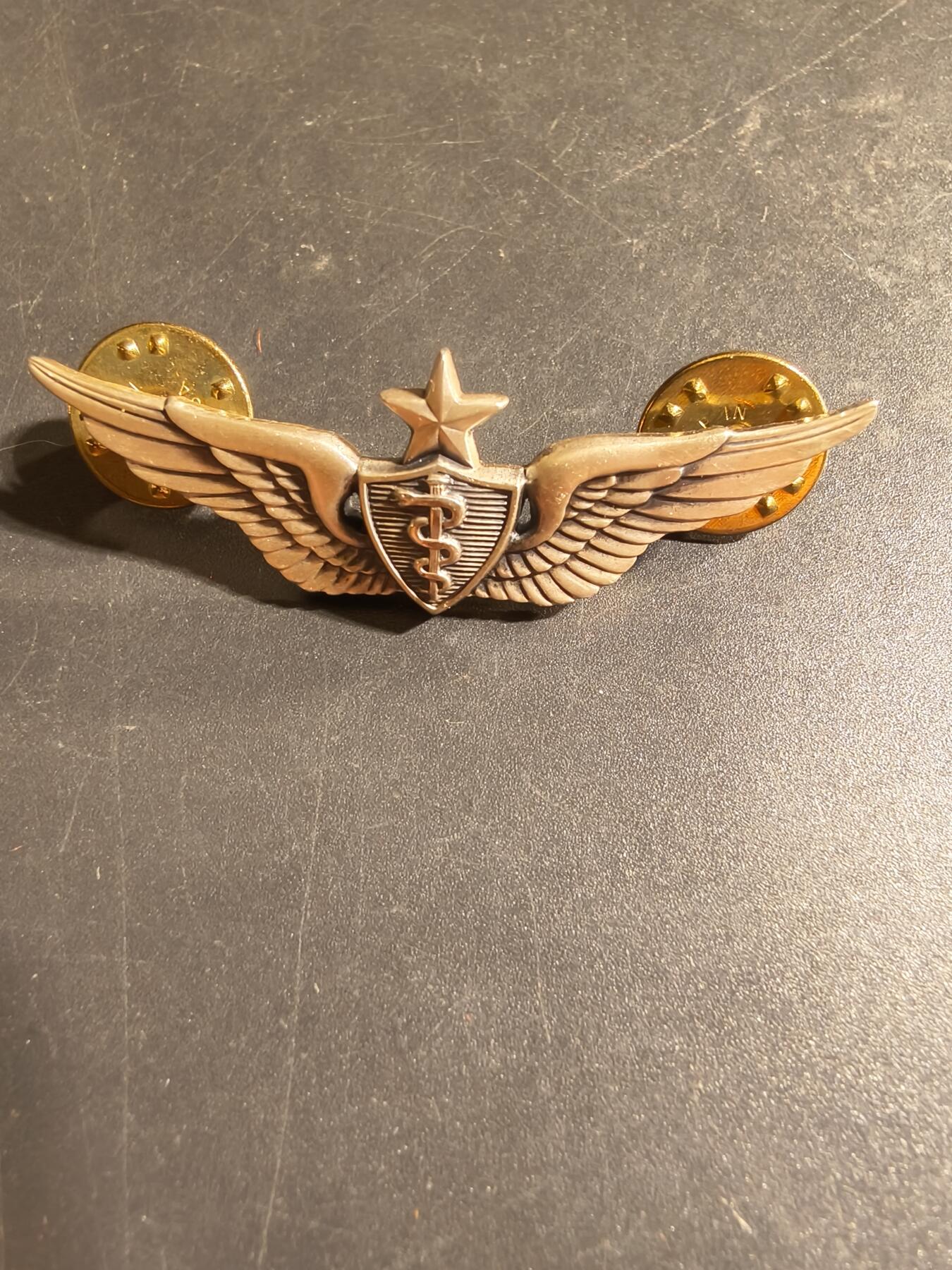 老王徽章第168期 美国空军军医中级技能章 925银 2英寸