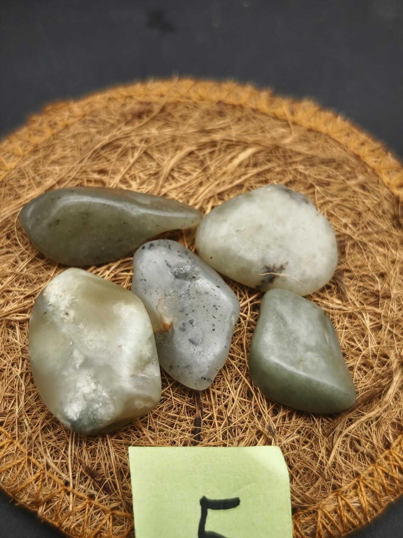 92期回流戒指饰品杂件纪念章丝路钱币专场 和田玉籽料