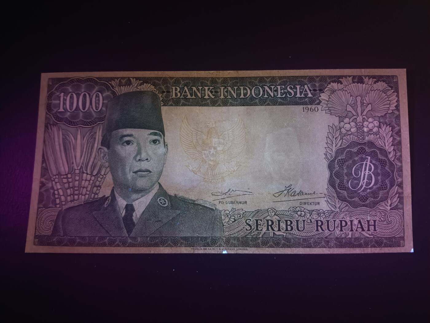 2025十二月第一期，总206期 印度尼西亚1960版1000卢比流通好品XF，稀有短号版本，苏加诺水印