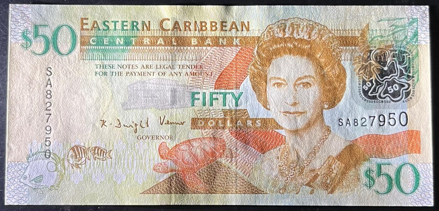 小福收藏拍卖第197期 裸钞场 本期有多张豹子号靓号 百慕大03年50元纪念钞百位号 马来亚和英属婆罗洲开国第一张纸币大冠女王 马来亚 41年1元英王乔六 法属太平洋10000法郎 捷克1000克朗纪念钞千位号  卢森堡 1000法郎  萨尔瓦多样钞 匈牙利 法罗群岛 危地马拉等多国精美纸币 东加勒比 2008年 50元 少见首版无盲文 无成员国字母 紫外有指纹痕  unc