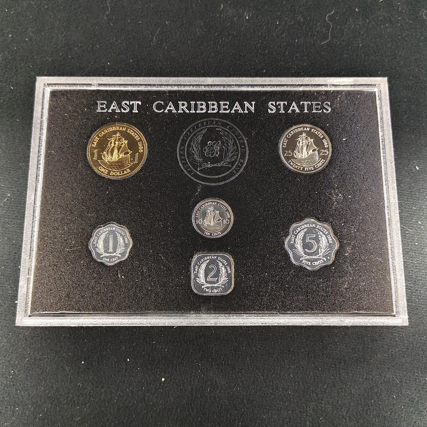 【全场包邮】纯粹捡漏拍483场（免费代拍第20场）  【稀少】东加勒比1986年官方精制套币-量2500