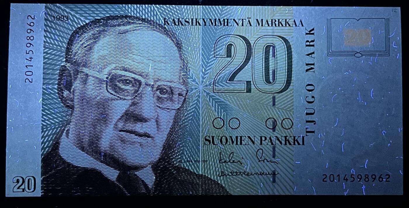 小福收藏拍卖第197期 裸钞场 本期有多张豹子号靓号 百慕大03年50元纪念钞百位号 马来亚和英属婆罗洲开国第一张纸币大冠女王 马来亚 41年1元英王乔六 法属太平洋10000法郎 捷克1000克朗纪念钞千位号  卢森堡 1000法郎  萨尔瓦多样钞 匈牙利 法罗群岛 危地马拉等多国精美纸币