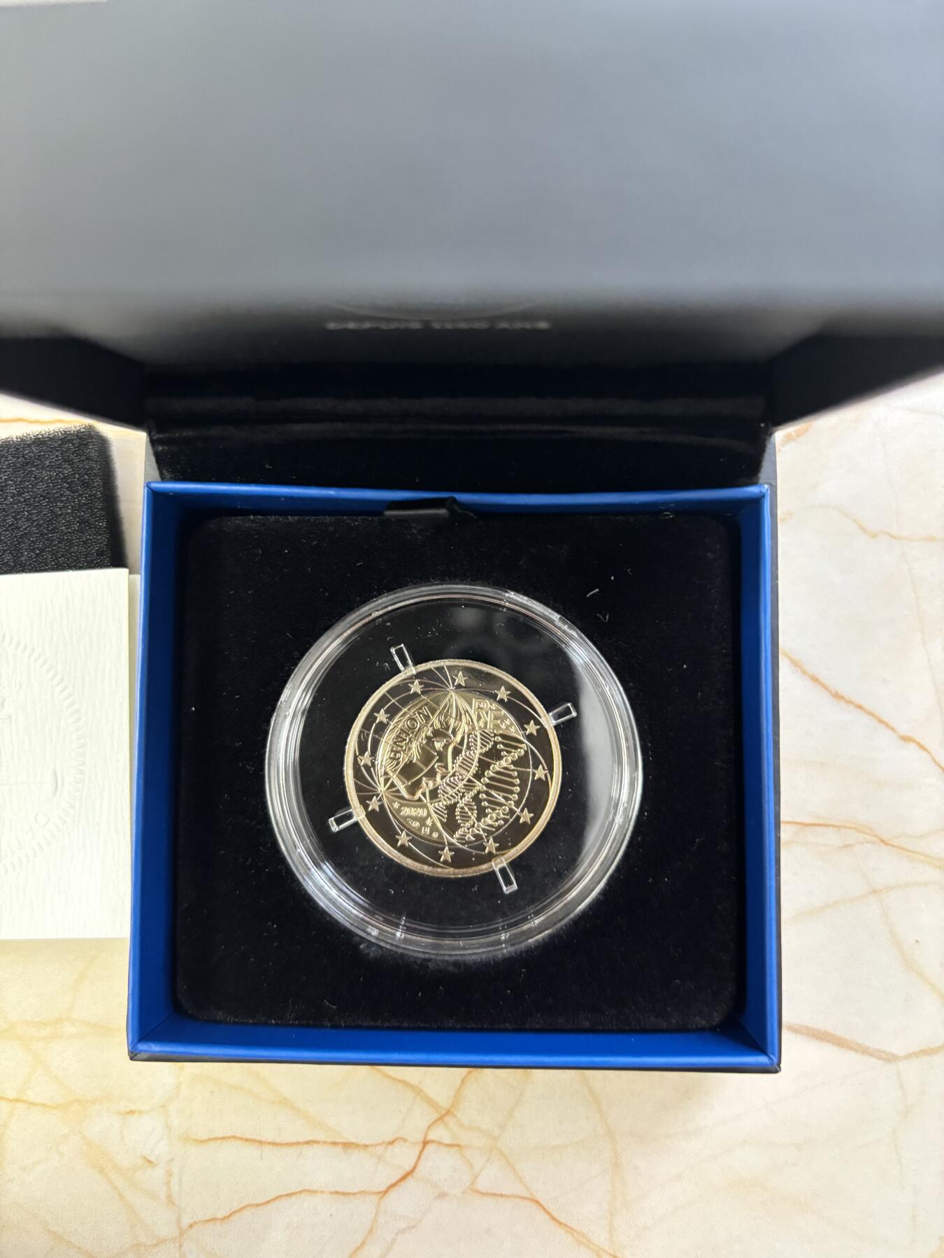 第184期拍卖 法国2020年医学研究精制双色纪念币，发行10000枚