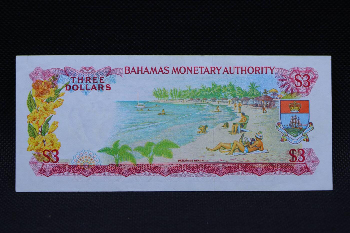 【淘币小摊】限时拍第八百二十一拍  纸币场  满百包邮可预留两周  周一统一发货   巴哈马1968年彩背3元纸币【有折】