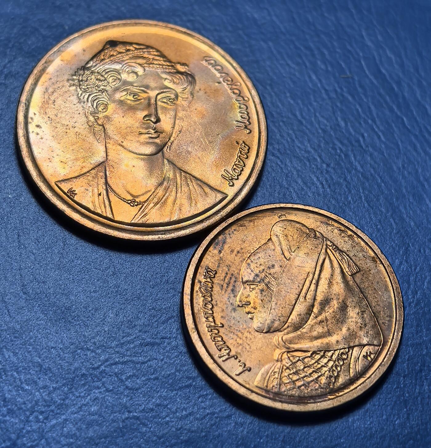 外国优质老铜币银币，周六九点倒数截拍，满百包邮，可寄存半年，喜欢朋友微信扫描二维码可直接参拍