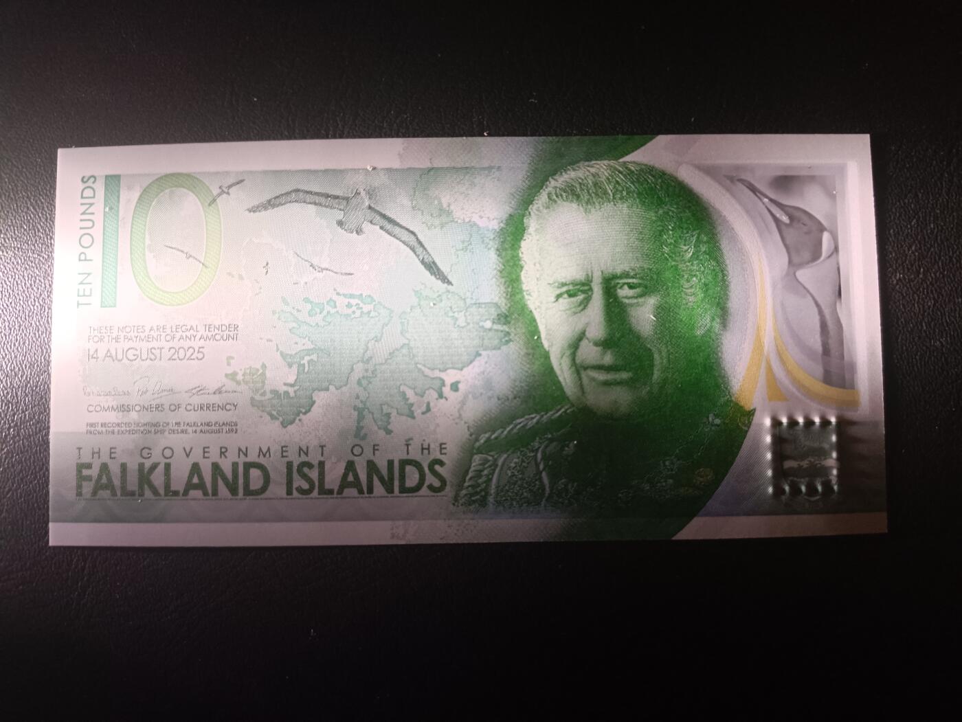 2025十二月第一期，总206期 【日】福克兰群岛2025年10镑UNC 查尔斯头像 A冠无347千位小号