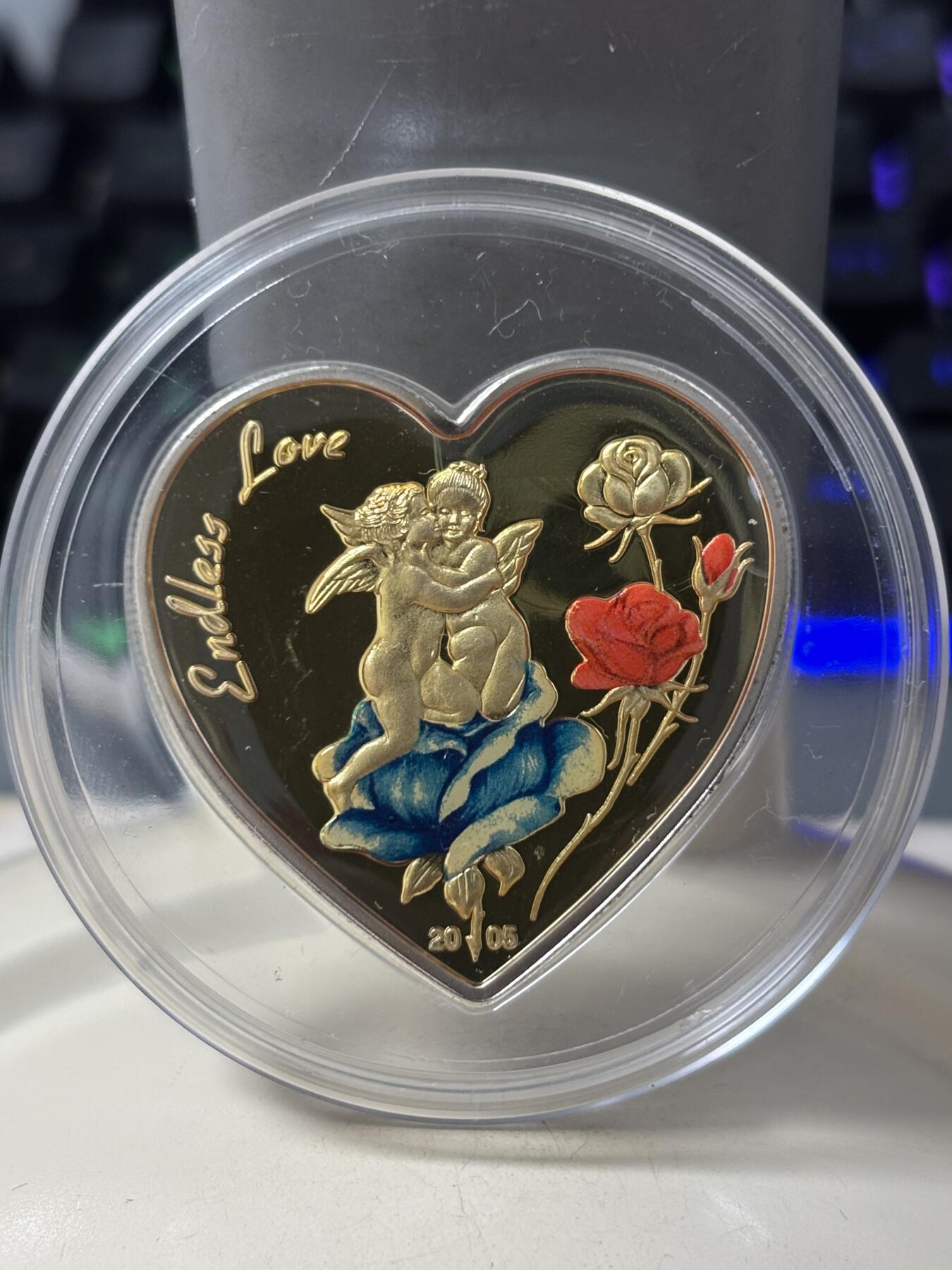 第184期拍卖 北马里亚纳2005年天使玫瑰无尽的爱精致心形彩银币，925银，25克