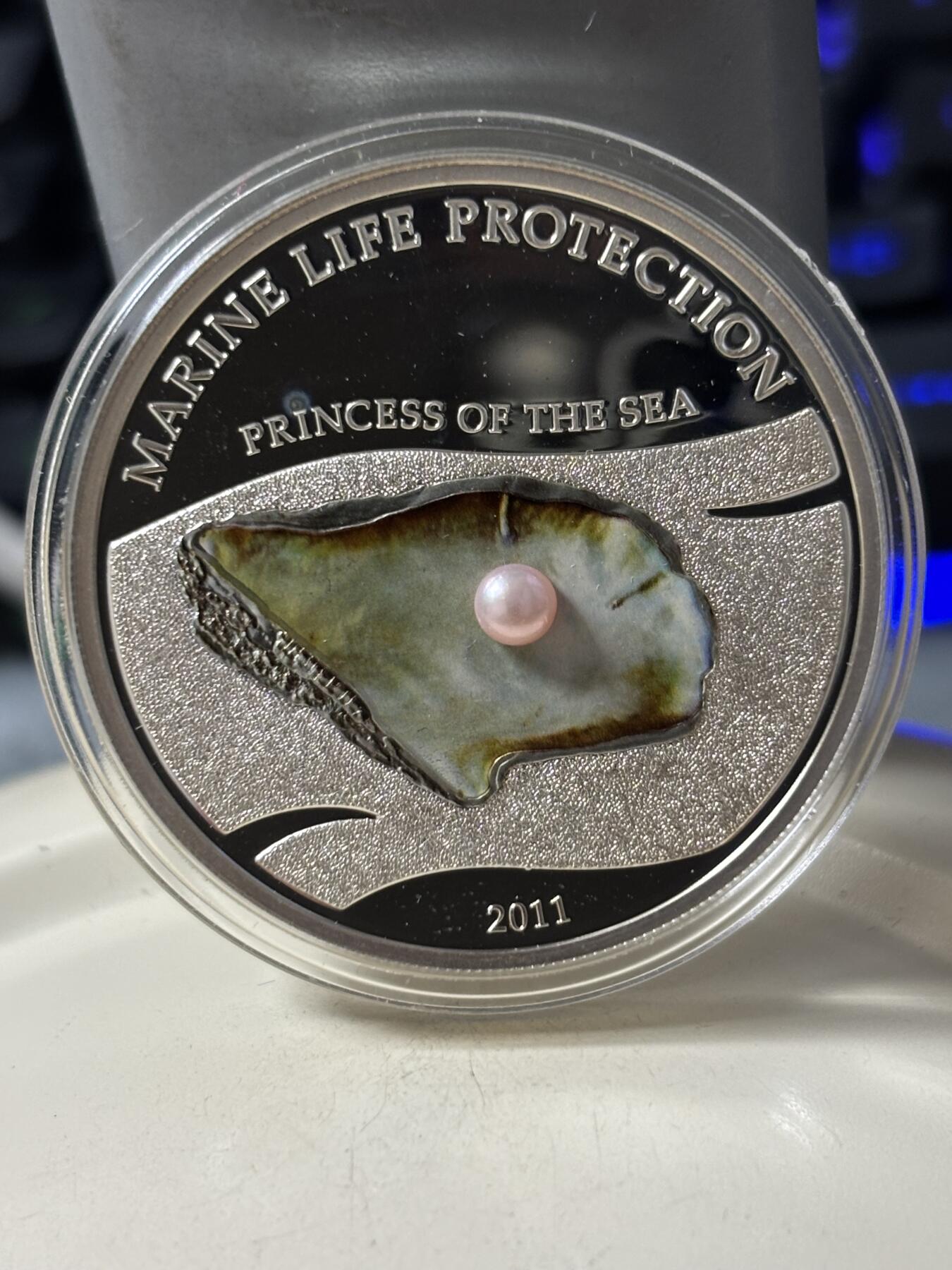 第184期拍卖 帕劳2011年珍珠系列镶嵌天然粉珍珠精制纪念彩银币，925银，25克银价321