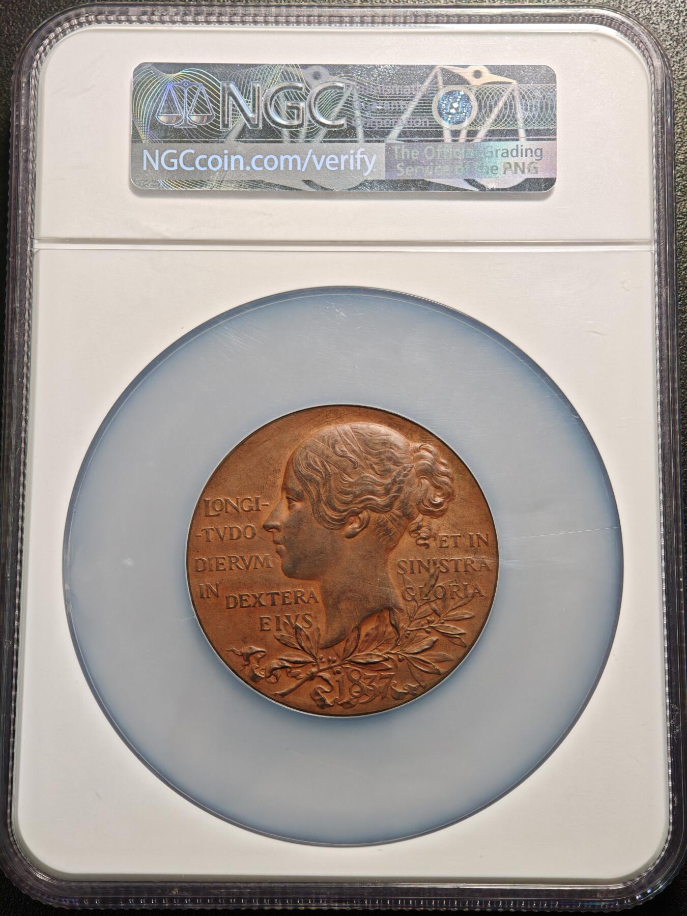 【德藏】世界币章拍卖第156期（拍品征集中~欢迎藏友联系） 1897年 英国维多利亚女王登基60周年55mm纪念大铜章 NGC MS63BN 状态极佳