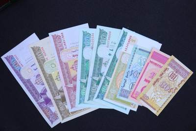 【淘币小摊】限时拍第八百二十一拍  纸币场  满百包邮可预留两周  周一统一发货  -  蒙古10蒙戈-100图格里克纸币10张