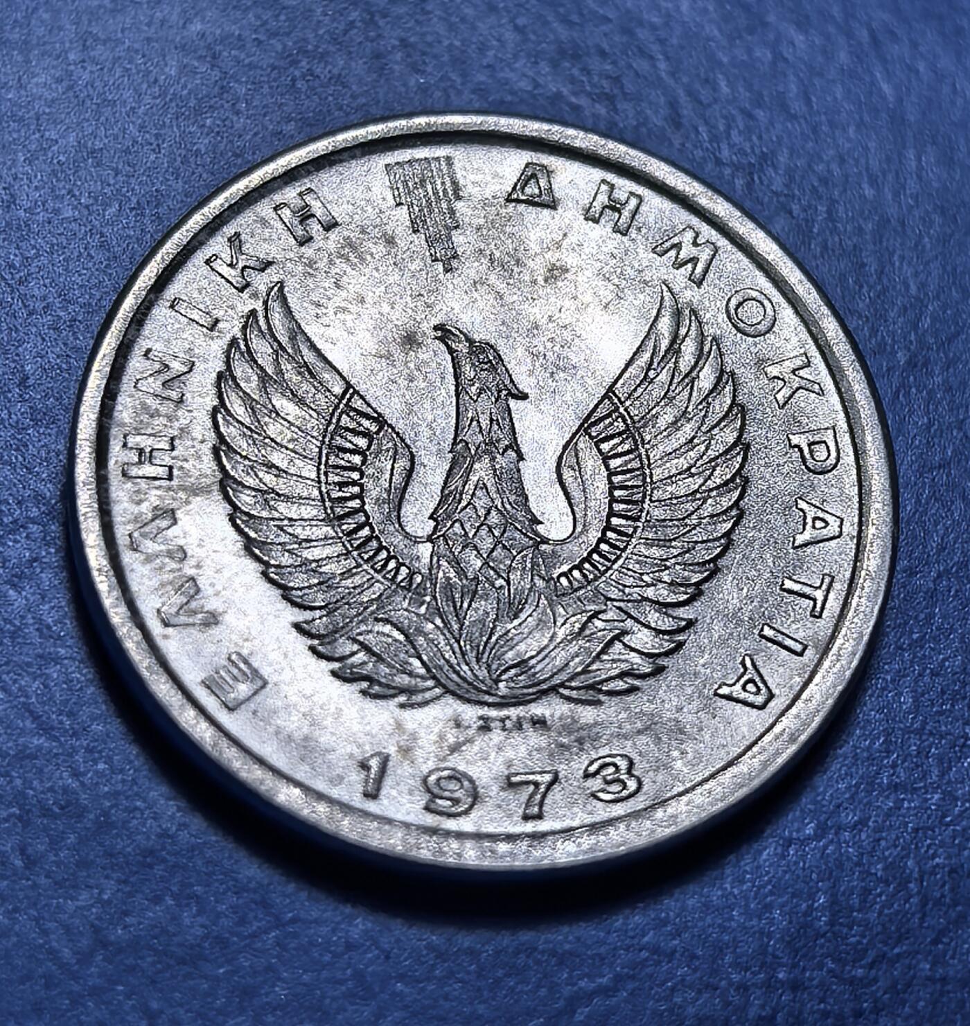 外国优质老铜币银币，周六九点倒数截拍，满百包邮，可寄存半年，喜欢朋友微信扫描二维码可直接参拍