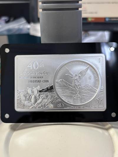 第183期拍卖 - 墨西哥2022年自由女神银币发行40周年1盎司银币+2盎司银条，999银，发行2022套