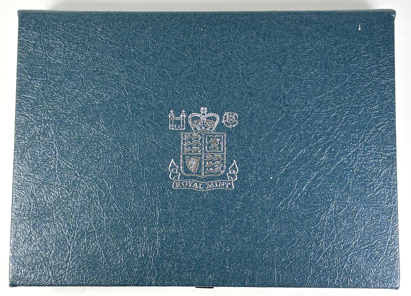 【雨安】【直播拍卖】【世界币章118期-裸币】2025-12-05 周五 19:30 保真 [现代套币] Great Britain 英国 套币 精制套币 1986年