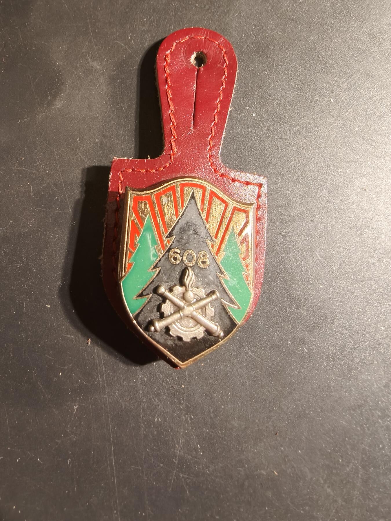 老王徽章第168期 法国第608弹药连证章