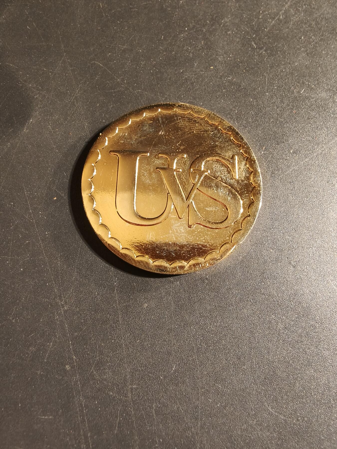 老王徽章第168期 美国联勤司令部纪念章    直径39mm.    重量27.8g