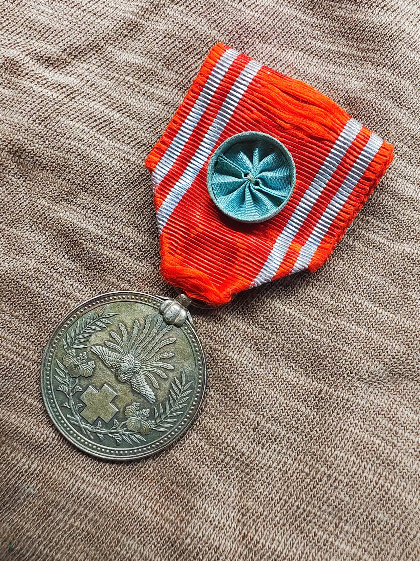 明治早期赤十字社单凤银章（明治二十一年） 红十字会 徽章 证章 纪念章