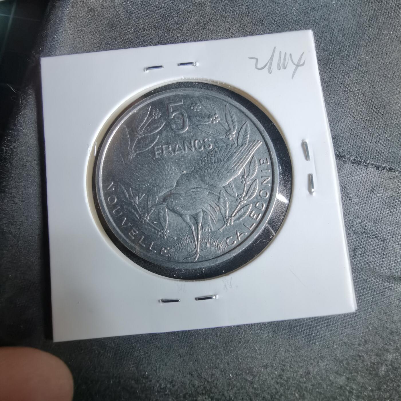 沼泽如烟--第921场 法属新喀里多尼亚2003年5法郎