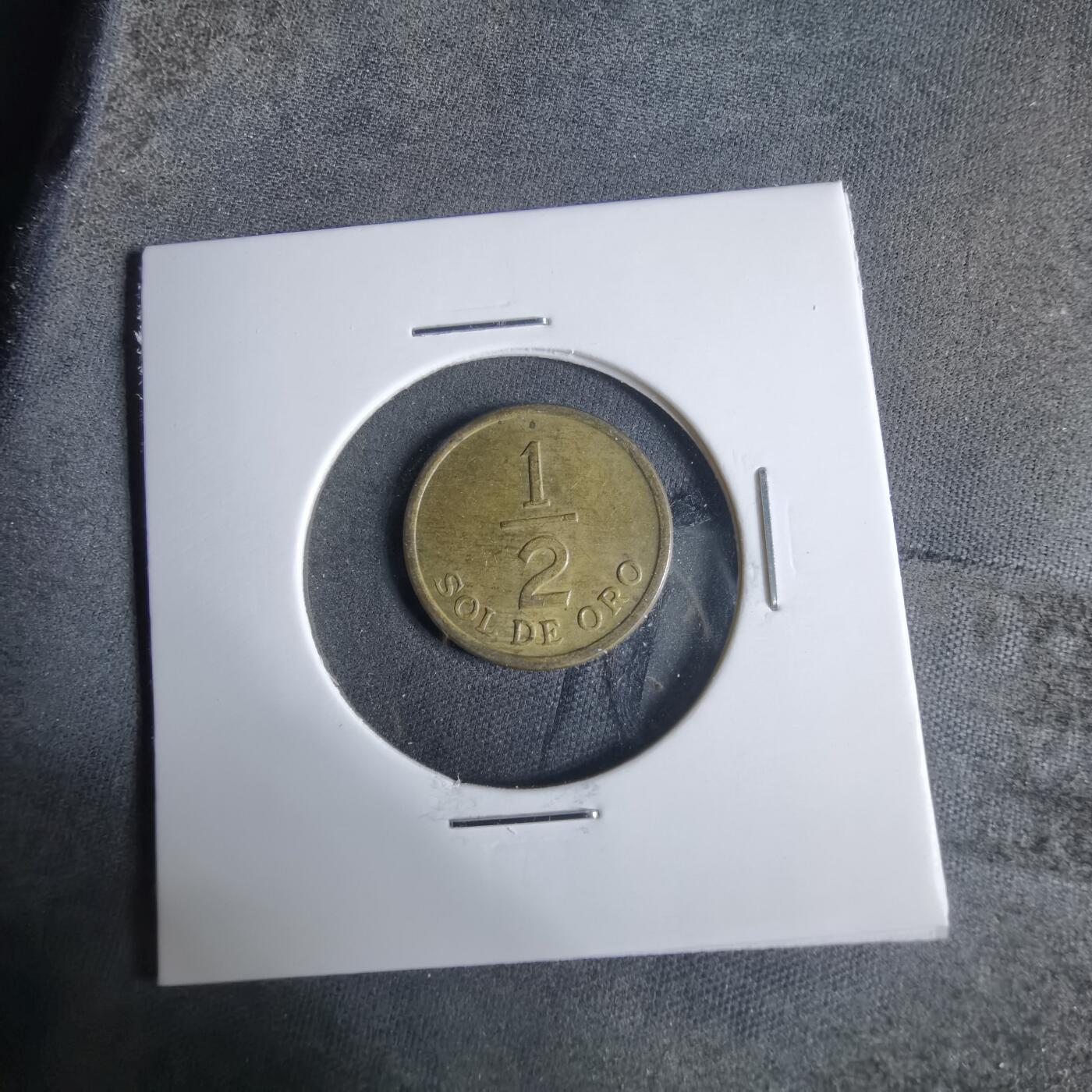 沼泽如烟--第921场 秘鲁1976年半索尔