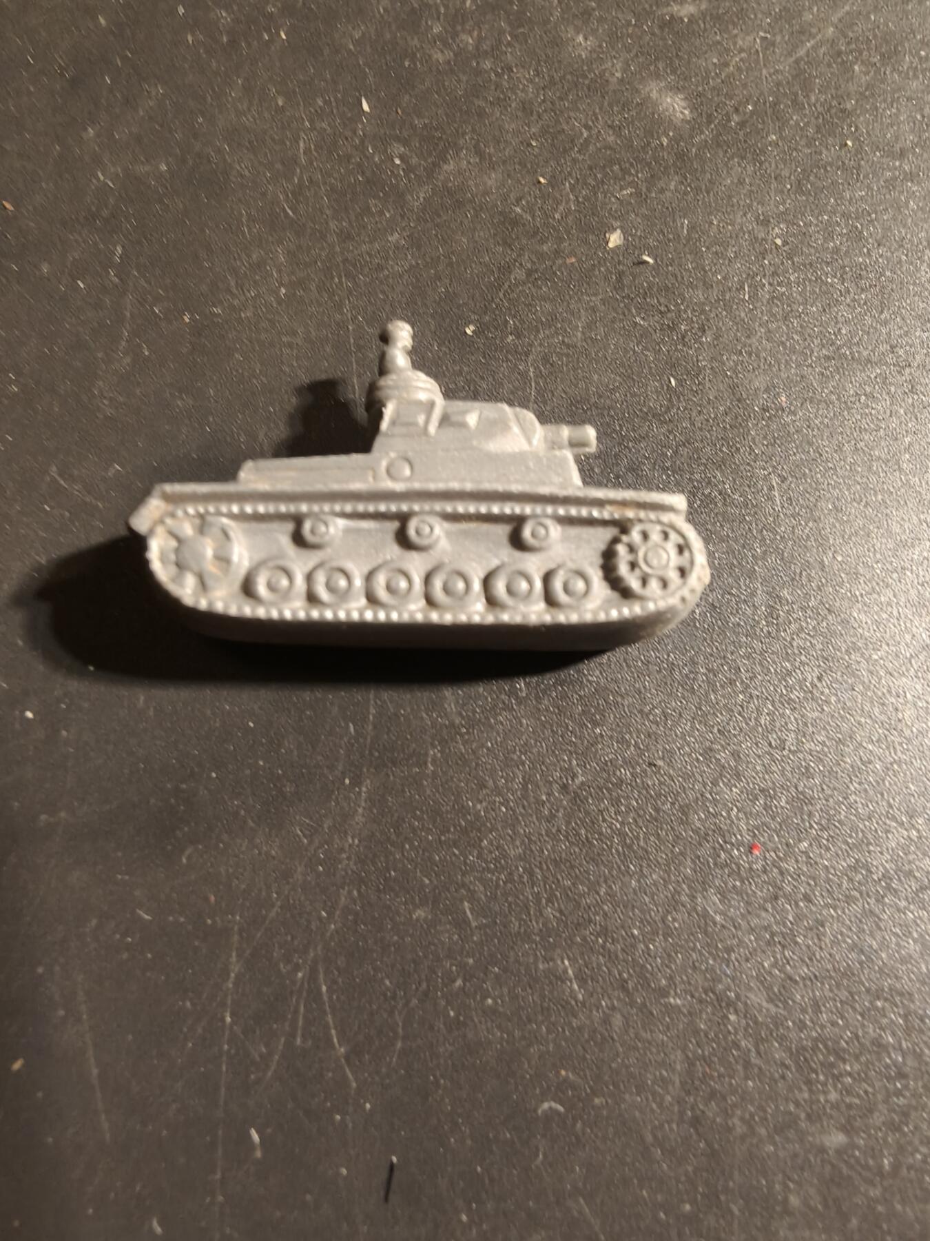 老王徽章第168期 德三3号坦克证章