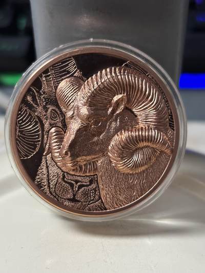 第184期拍卖 - 蒙古2022年盘羊高浮雕50克纪念铜币  发行量：5千 