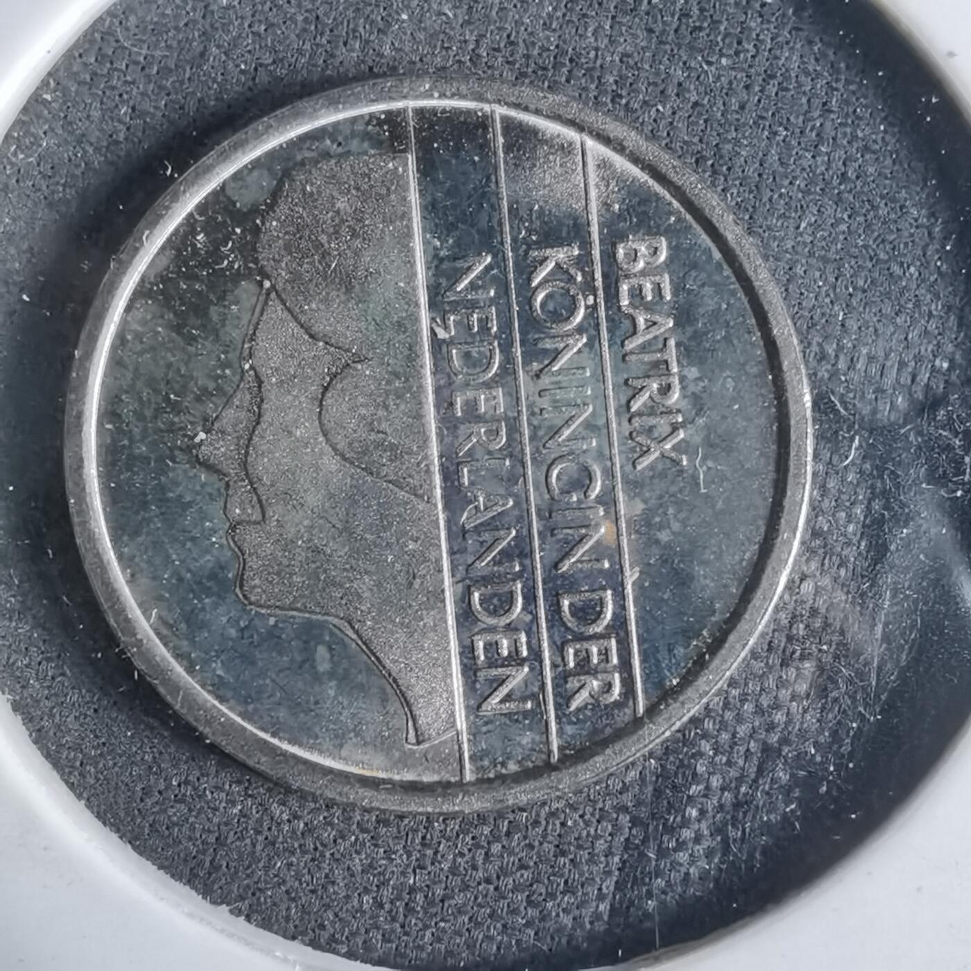 沼泽如烟--第921场 荷兰1995年25分