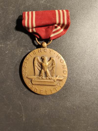 老王徽章第168期 - 美国陆军品德优良奖章    二战版本    实发带名字