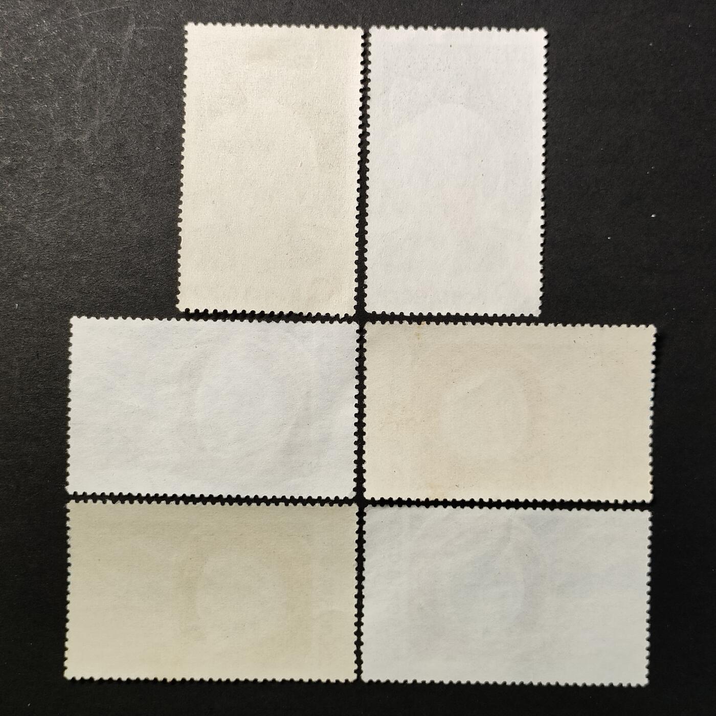 ↓君缘收藏671期☞钱币邮品↓无佣金、可寄存、满30元包邮  苏联邮票，1963年“东方5号”与“东方6号”宇宙飞船编队飞行·首位进入太空的女性瓦莲京娜·捷列什科娃邮票3全，随机发一套