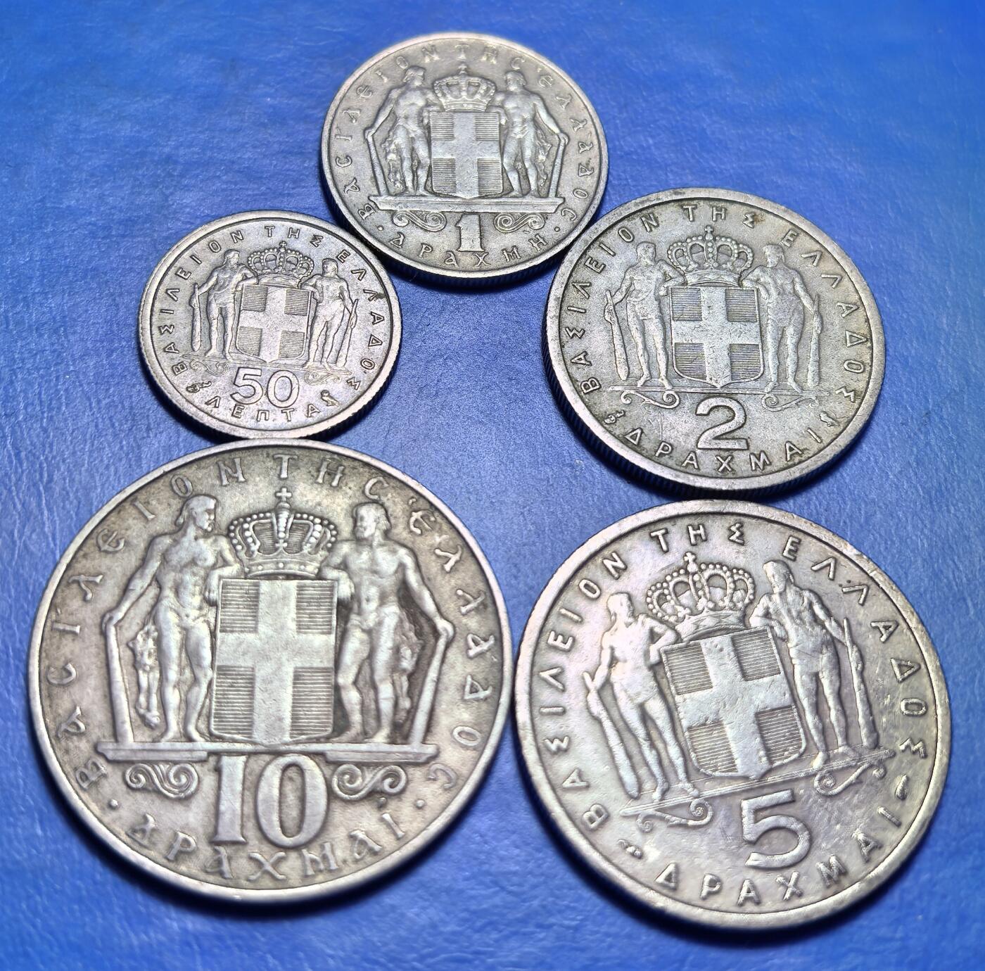 外国优质老铜币银币，周六九点倒数截拍，满百包邮，可寄存半年，喜欢朋友微信扫描二维码可直接参拍