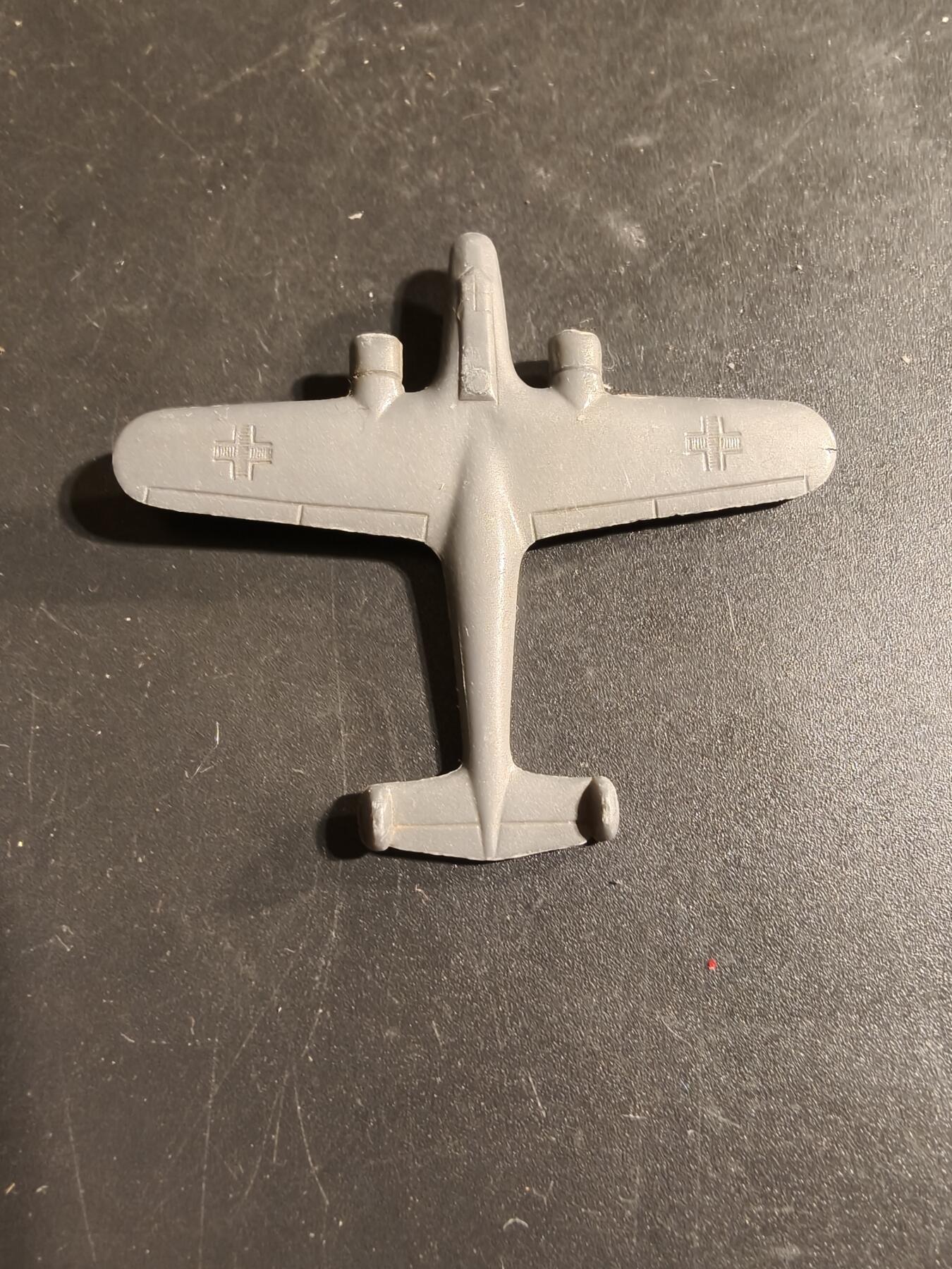 老王徽章第168期 德三空军亨克尔He111轰炸机证章