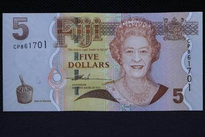 【淘币小摊】限时拍第八百二十一拍  纸币场  满百包邮可预留两周  周一统一发货  -  斐济5元纸币