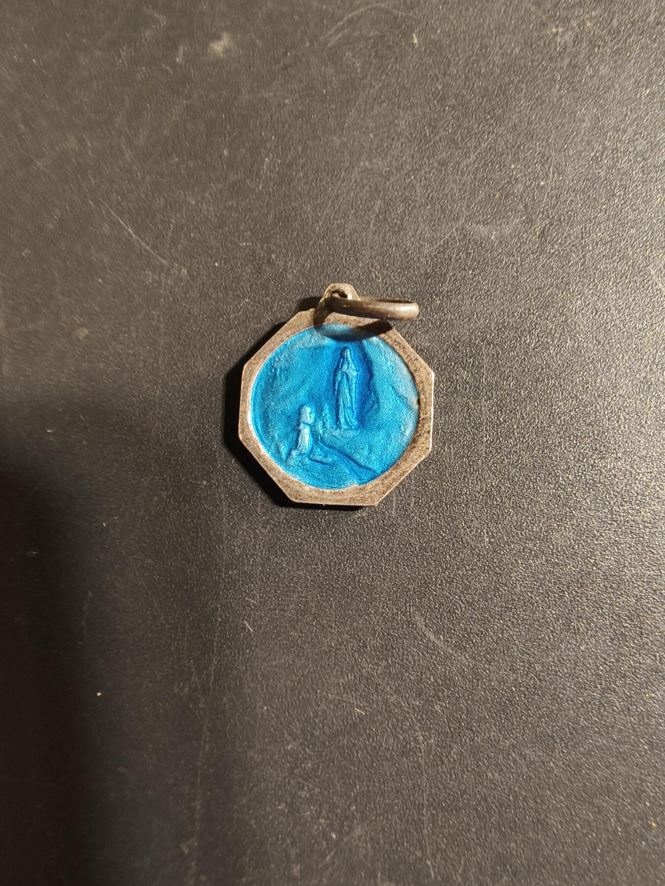 老王徽章第168期 法国天主教会纪念章