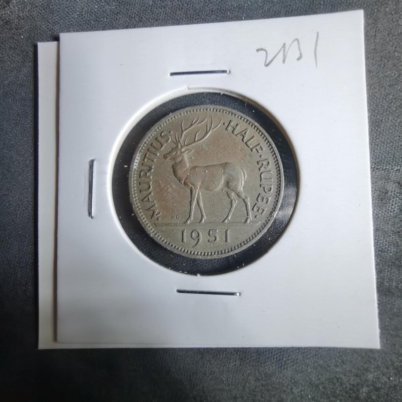 沼泽如烟--第921场 毛里求斯1951年半卢比