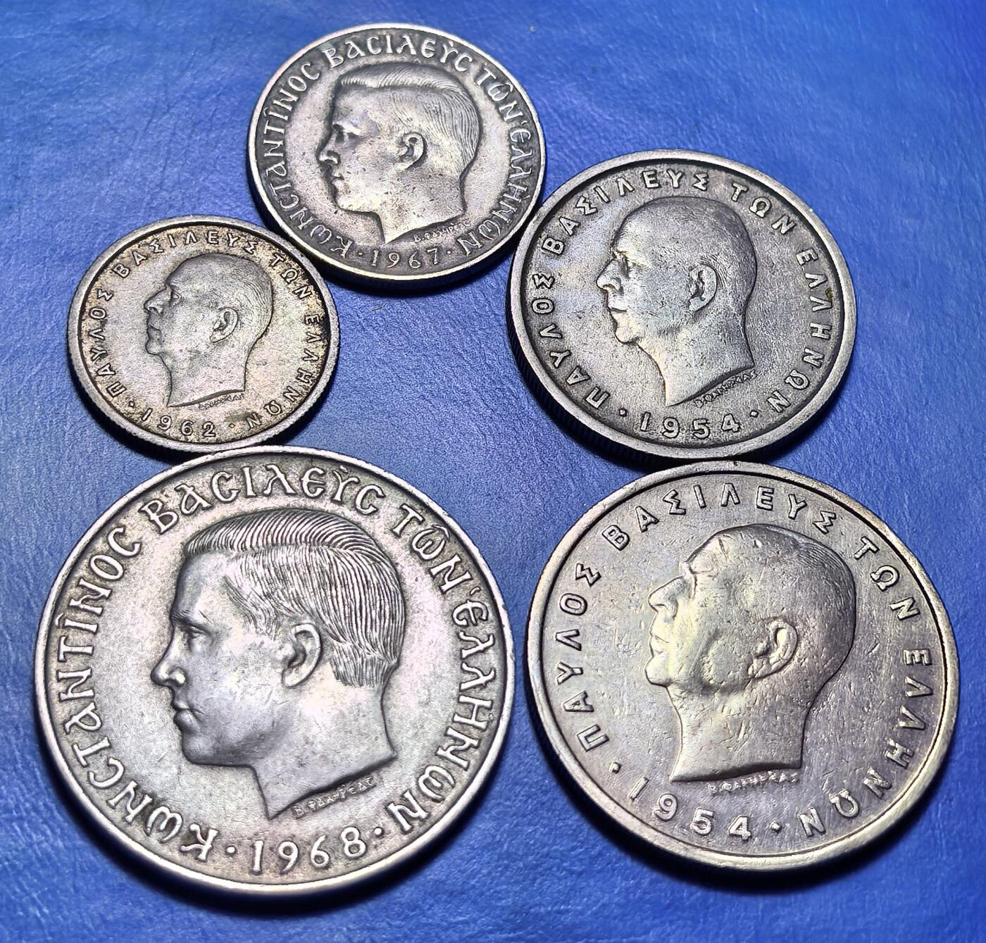 外国优质老铜币银币，周六九点倒数截拍，满百包邮，可寄存半年，喜欢朋友微信扫描二维码可直接参拍