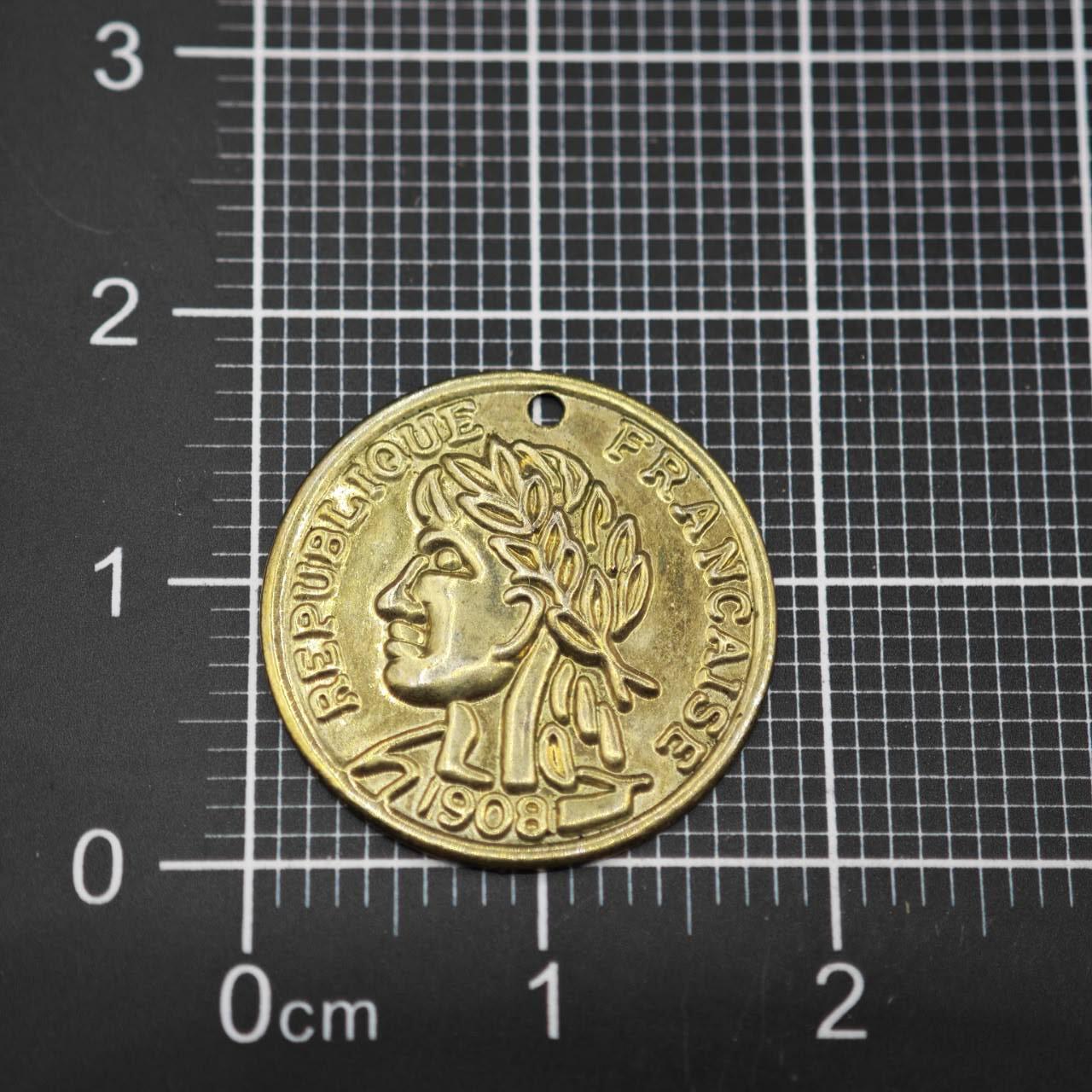 【淘币小摊】限时拍第八百二十三拍  纪念章场  满百包邮可预留两周  周一统一发货   法国纪念章