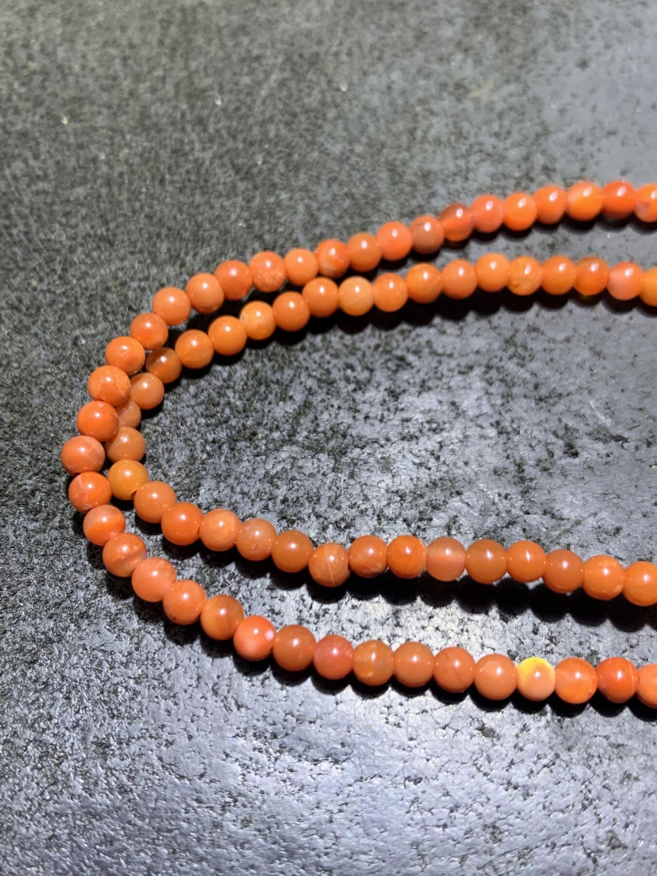 川料南红玛瑙柿子红小米珠手串一条，