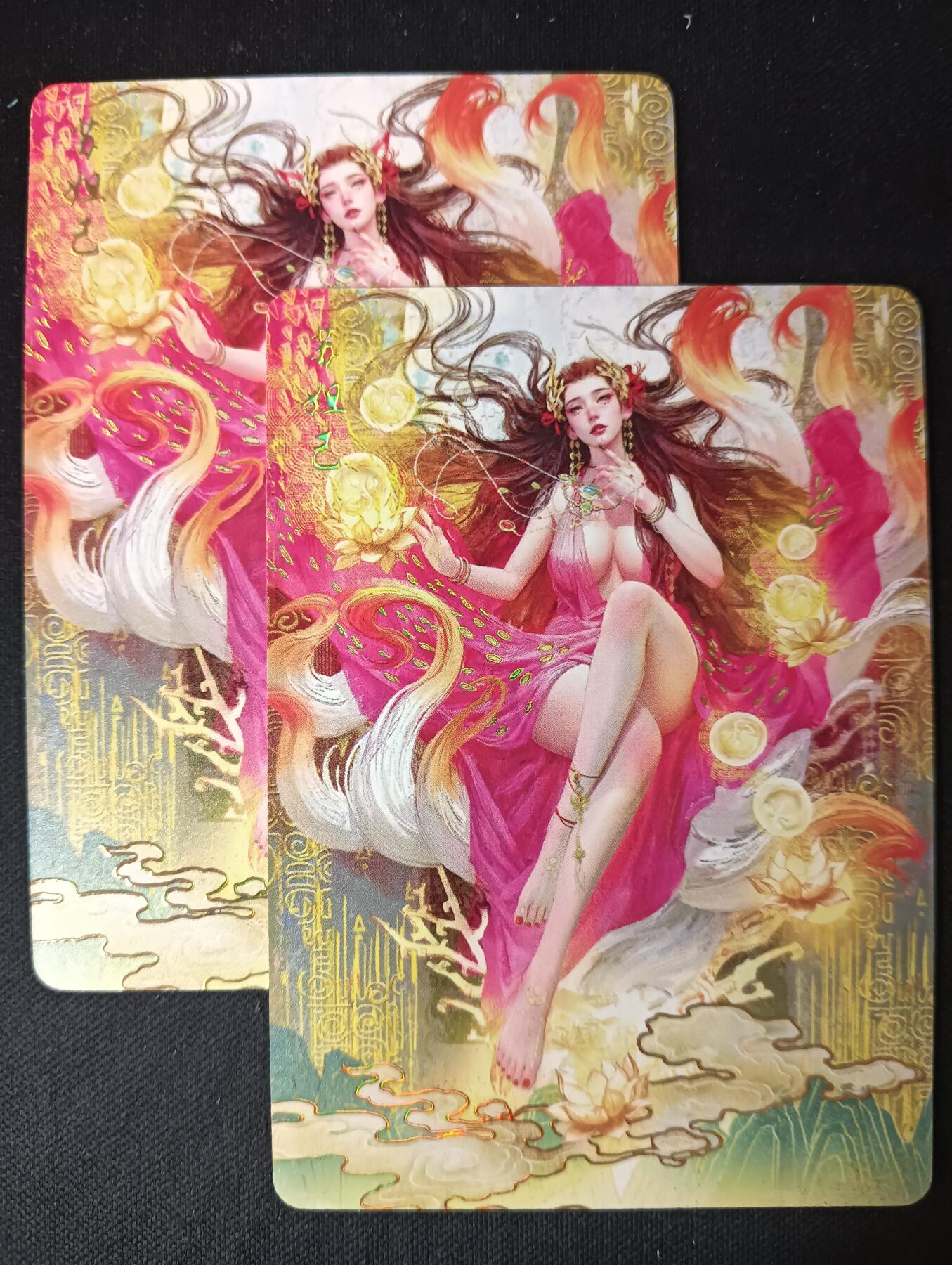 花开卡拍第61期（3月7号周六截拍，品控勿拍!!!拍品不寄存，运费5元（新疆需补运费差价或顺丰到付），自制卡难免瑕疵，可能存在轻微撞角爆边等出厂瑕疵，品控介意勿拍！） 燎原焱卡 刷子神姬传 神妲己双服饰 幻彩普卡2张