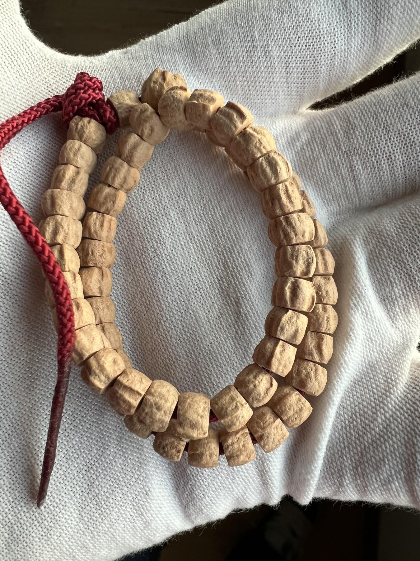 零元拍：百香籽 手持 手串 4.5/5MM左右，拍中就送DID最新2026 精美台历