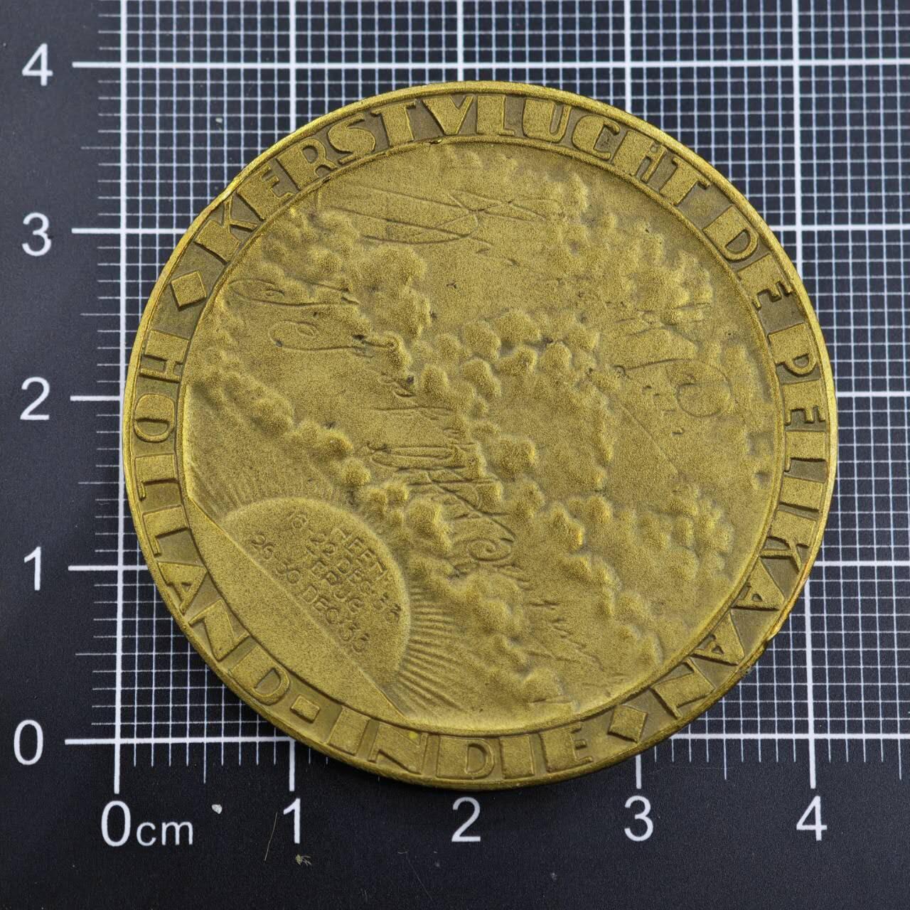 【淘币小摊】限时拍第八百二十三拍  纪念章场  满百包邮可预留两周  周一统一发货   1933年纪念鹈鹕号飞往荷属东印度群岛圣诞航班纪念章