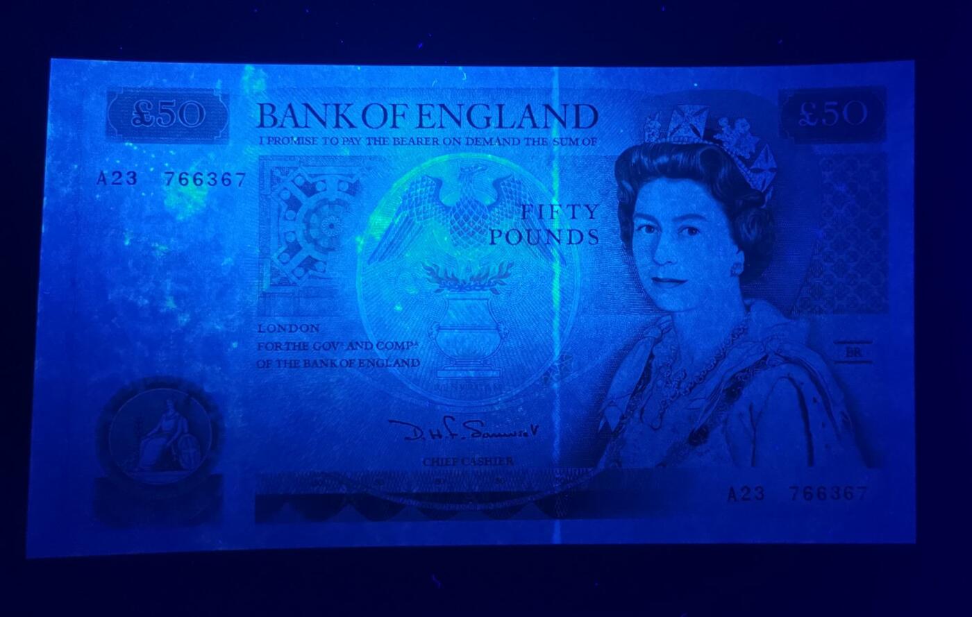 《艾美收藏》第223期-12.7周日外币畅拍 英国D序列1981年A冠50镑最高值UNC/UNC-无4有荧光 D.H.F. Somerset签名 Pick#381a