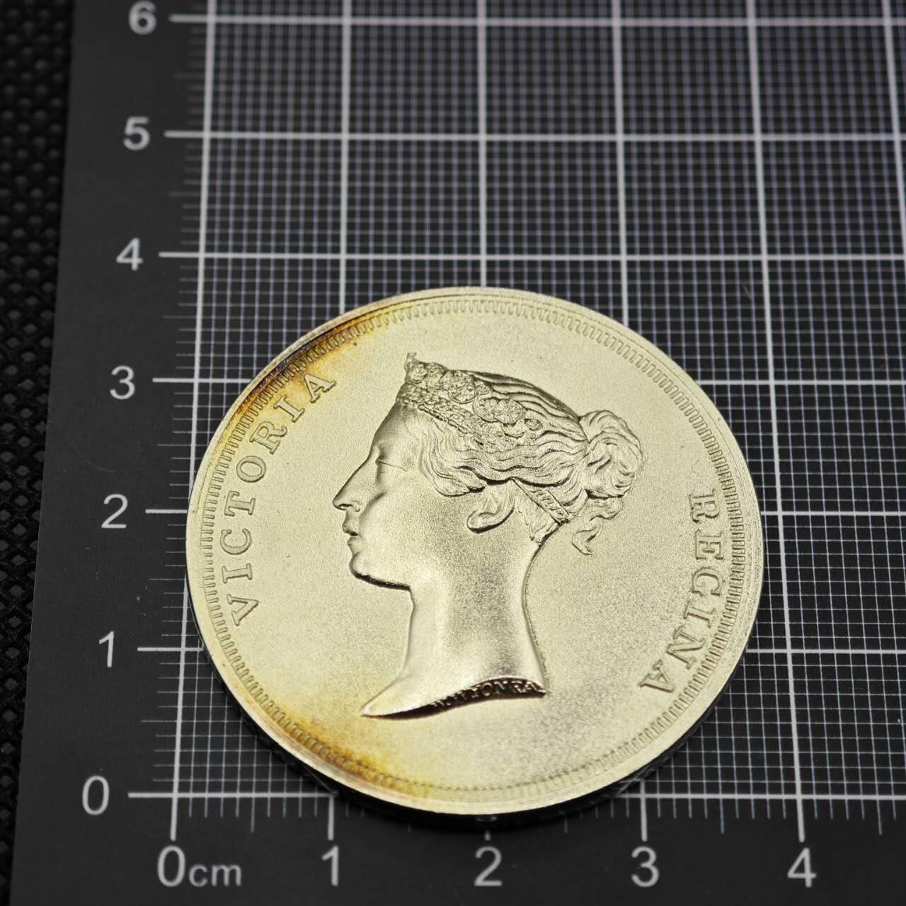 【淘币小摊】限时拍第八百二十三拍  纪念章场  满百包邮可预留两周  周一统一发货   维多利亚女王纪念章