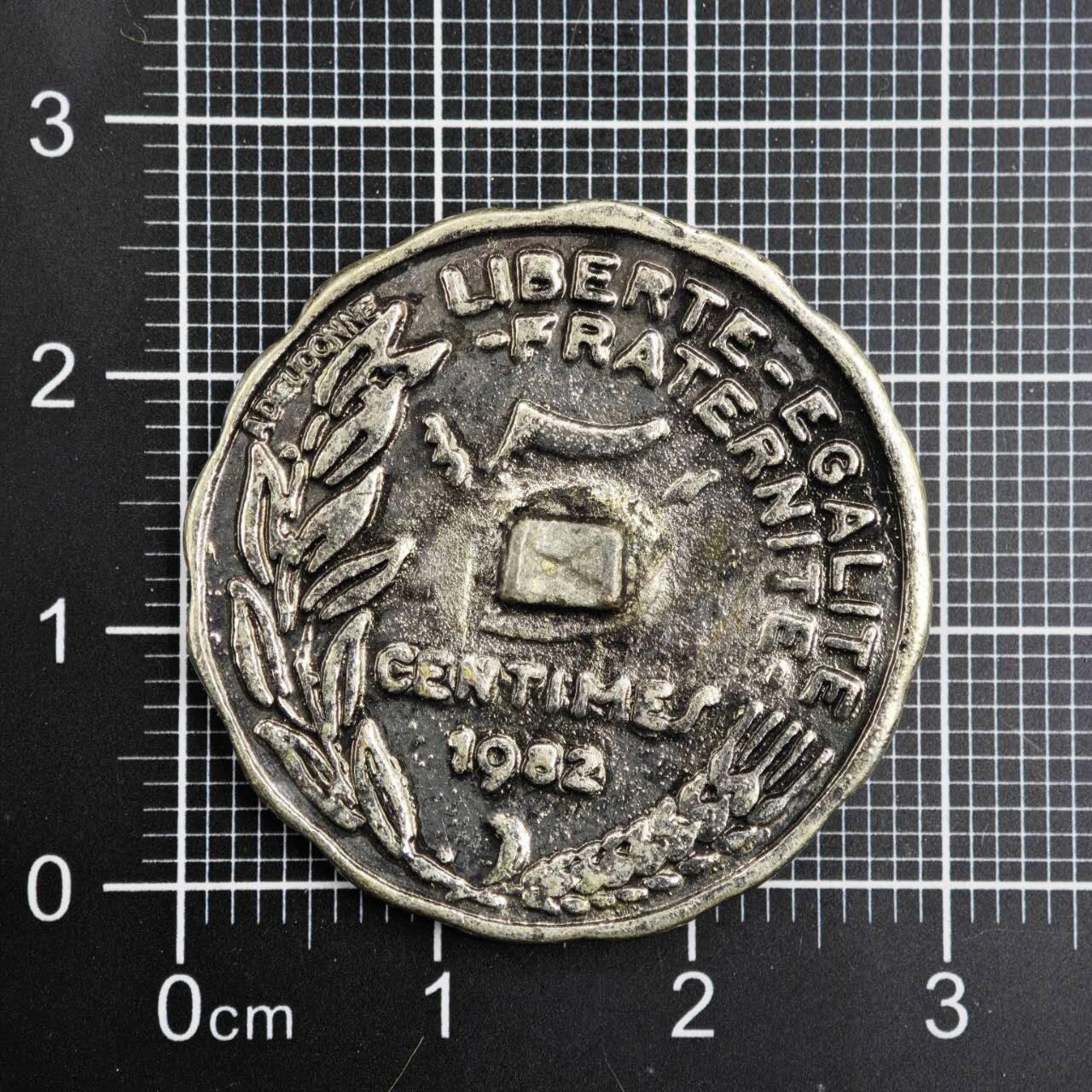 【淘币小摊】限时拍第八百二十三拍  纪念章场  满百包邮可预留两周  周一统一发货  法国5分纪念章