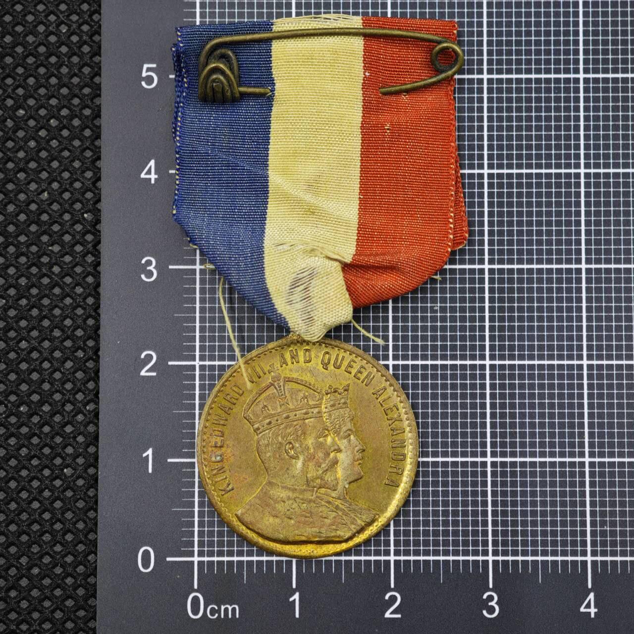 【淘币小摊】限时拍第八百二十三拍  纪念章场  满百包邮可预留两周  周一统一发货   英国1902年爱德华七世加冕纪念章