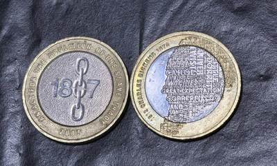 北京马甸外国币专卖第147期，外国币专场，陆续上拍，欢迎关注 - 英国2012年2镑双色纪念币狄更斯诞辰200周年纪念币和2007年 废除奴隶贸易200周年2英镑双色纪念币 