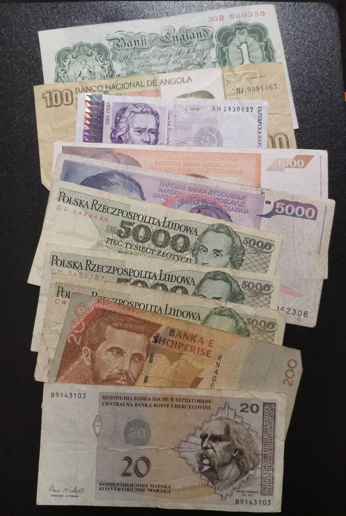 《艾美收藏》第223期-12.7周日外币畅拍 (12张)英国2张UNC/UNC- 其余10张杂项外钞流通品相