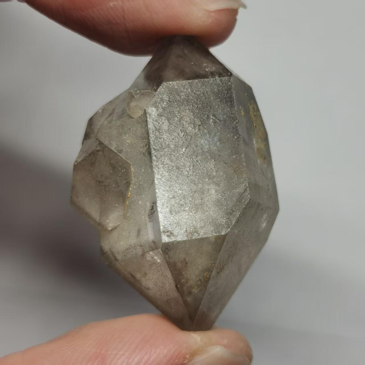 七河·世界钱币杂件水晶矿标小拍（总第30期） 藏家出品 X661 云贵闪灵水晶多生 造型款 本件拍品由合作藏家邮寄，库存编号 639-14