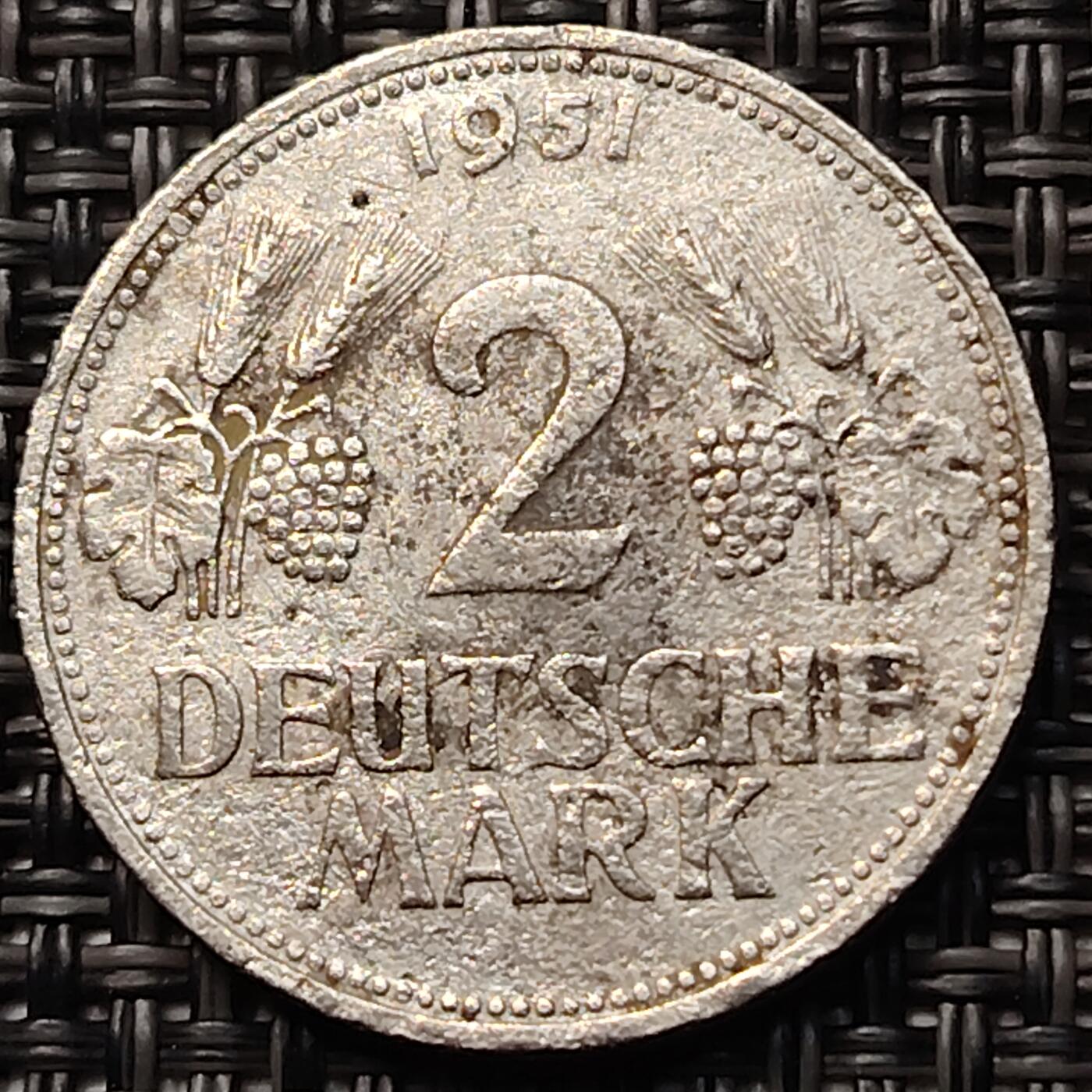 布加迪🐬～世界钱币(上海)🌾第 263 期 /  各国套币和散币 德国🇩🇪 1951年 2马克