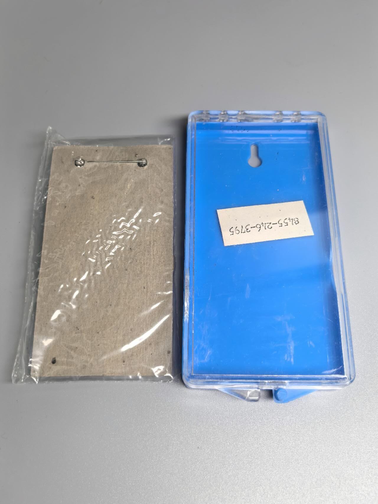 小驴勋章奖章收藏12月06日周六晚六点拍卖（珍爱和平，收藏战争，铭记历史，勿忘国耻，忠党爱国。有偿代拍，送拍规则在简介最后，参拍须阅读规则后再参拍，关系到运费包装发货时效真假辨别等关键信息，拍卖时不再发原图，看大图店主微信码在拍卖店铺介绍里） 二战美国本土防卫奖章，带原盒库存品，原盒右侧有伤，1941设立根据美国总统法令授予在1939年9月8日至1941年5月27日期间服役12个月的官兵