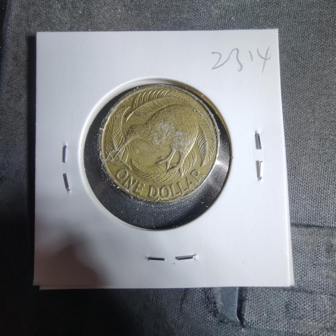 沼泽如烟--第923场 新西兰1990年一元